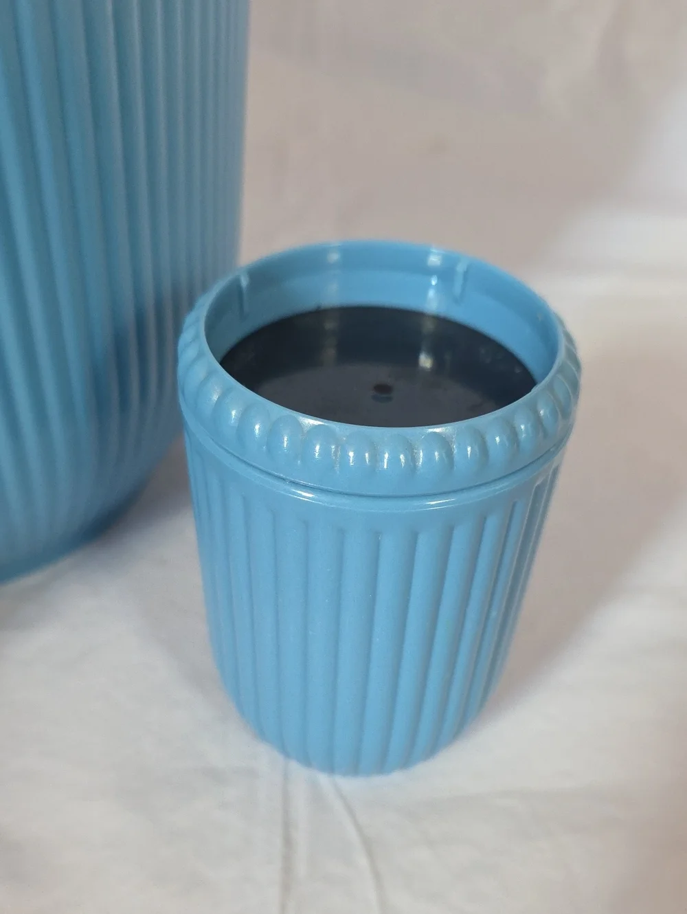 Vintage Blue Ribbed Plastic Bathroom Set Wastebasket Soap Dish Cups
